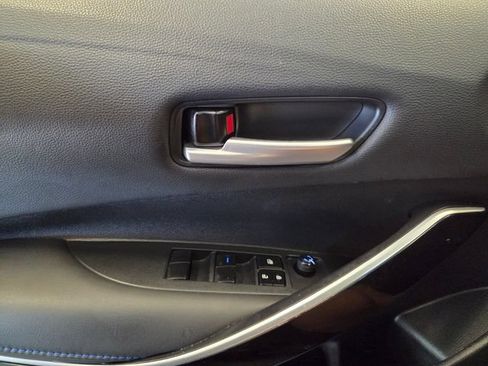 Used 2022 Toyota Corolla XSE FWD image 27