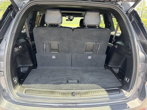 Used 2025 Jeep Grand Cherokee L Altitude AWD/4WD image 34