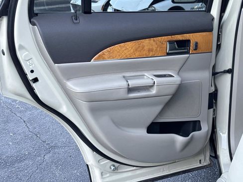 Used 2015 Lincoln MKX FWD w/ Equipment Group 102A image 13