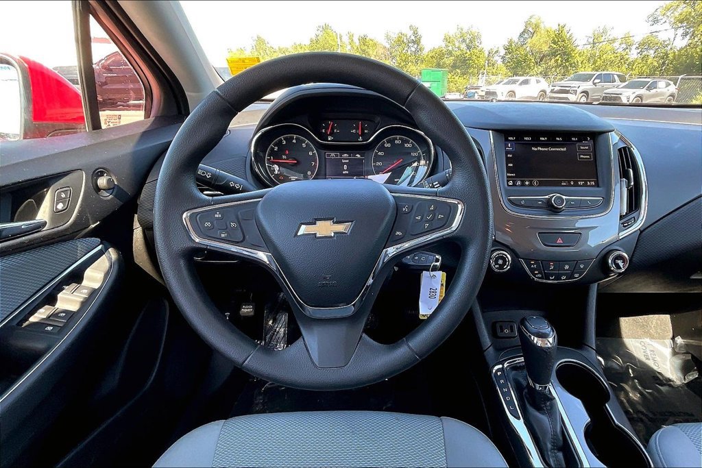 Used 2019 Chevrolet Cruze LS w/ LS Convenience Package FWD image 7