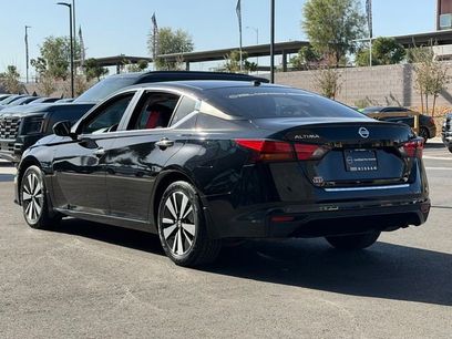 Certified 2021 Nissan Altima 2.5 SV