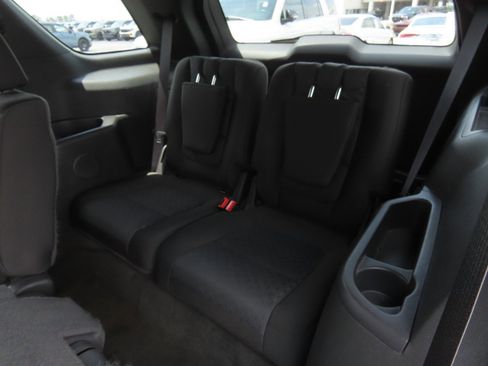 Used 2013 Ford Explorer XLT image 22