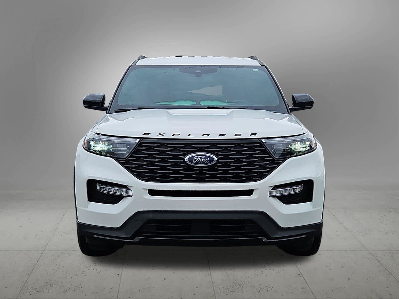 Used 2022 Ford Explorer ST-Line w/ Class IV Trailer Tow Package RWD image 9
