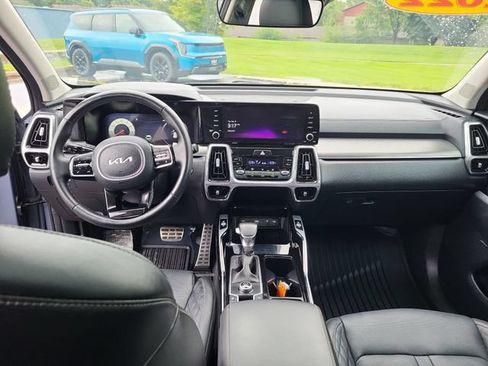 Certified 2022 Kia Sorento SX FWD image 22