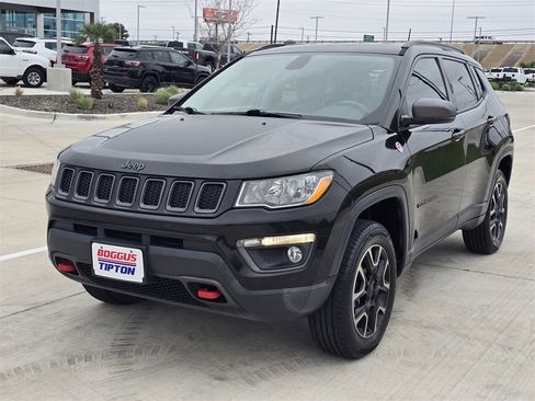 Used 2019 Jeep Compass Trailhawk image 10