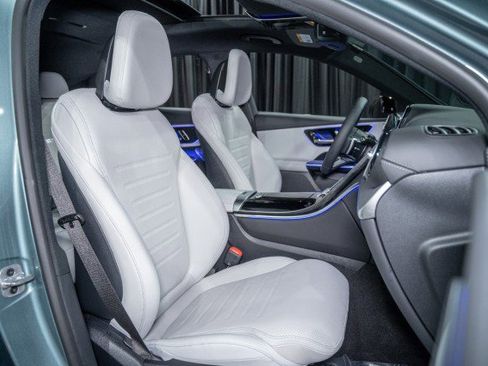 New 2026 Mercedes-Benz GLC 300 4MATIC image 14