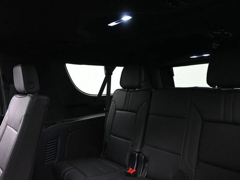 Used 2025 Chevrolet Suburban RST w/ Comfort Package AWD/4WD image 23