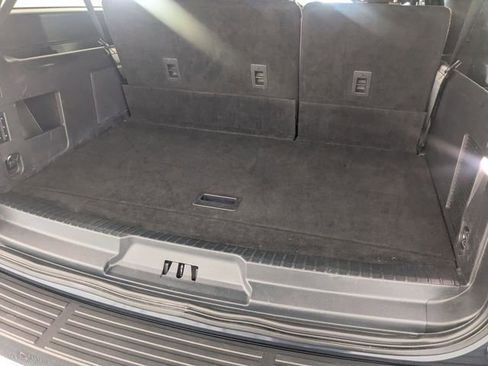 Used 2023 Ford Expedition Max Limited image 31