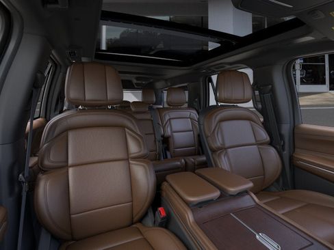 New 2026 Lincoln Navigator L Reserve AWD/4WD image 10