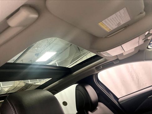 Used 2025 MAZDA CX-50 AWD 2.5 S w/ Premium Package image 22