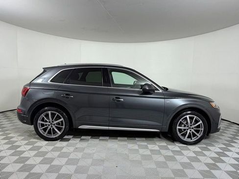 Used 2023 Audi Q5 e Premium Plus w/ Premium Plus Package image 8