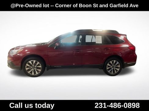 Used 2017 Subaru Outback 3.6R Limited AWD/4WD image 2