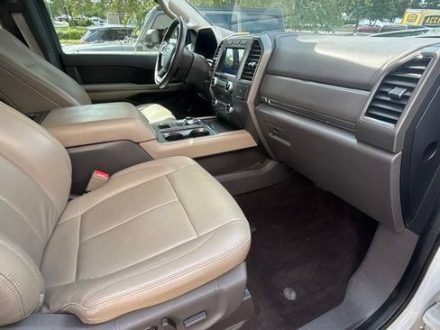 Used 2020 Ford Expedition XLT w/ Equipment Group 202A RWD image 24