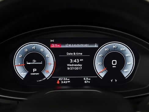 Used 2023 Audi Q5 2.0T Premium Plus w/ Premium Plus Package image 16