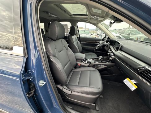 New 2025 Kia Telluride S image 32