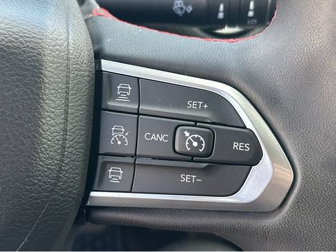 Used 2023 Jeep Compass Trailhawk AWD/4WD image 31