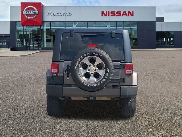 Used 2016 Jeep Wrangler Unlimited Sahara w/ Dual Top Group AWD/4WD image 6