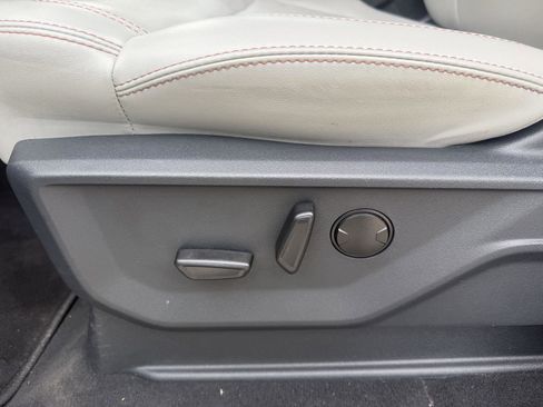 Used 2025 Ford Expedition Active AWD/4WD image 13