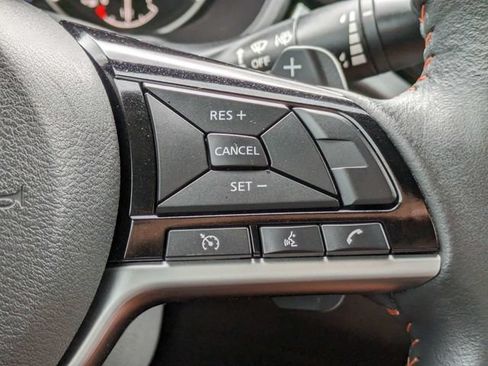 Used 2024 Nissan Altima 2.5 SR w/ SR Premium Package FWD image 29