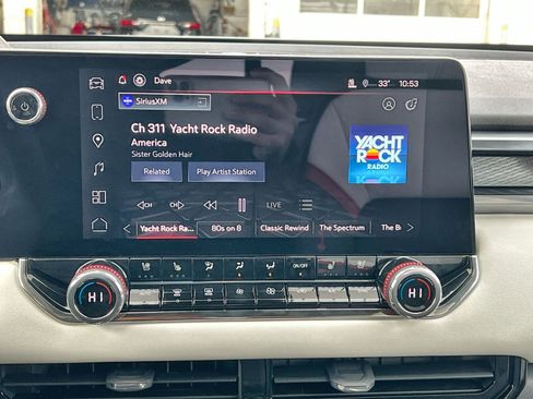 Used 2025 GMC Canyon AT4 w/ AT4X Package image 18