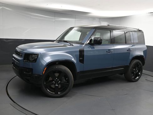New 2026 Land Rover Defender 110 X-Dynamic SE AWD/4WD image 1