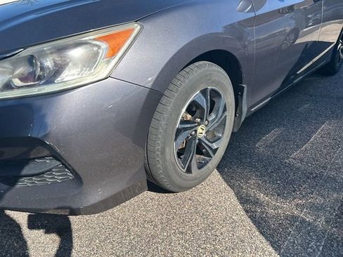 Used 2016 Honda Accord LX image 12