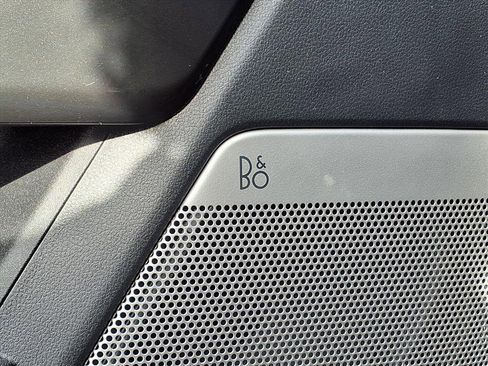 Used 2023 Ford F150 Lariat w/ Equipment Group 502A High image 30