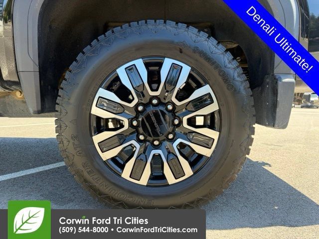 Used 2026 GMC Sierra 3500 Denali Ultimate w/ LPO, GMC Protection Package AWD/4WD image 8