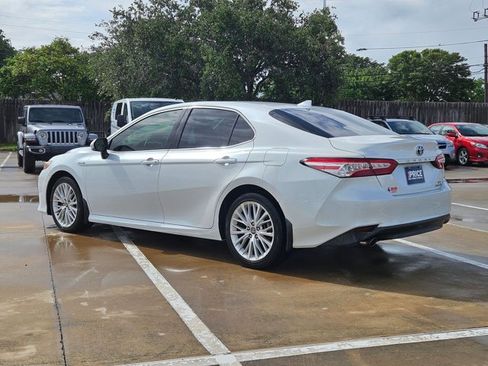Used 2020 Toyota Camry XLE FWD image 7