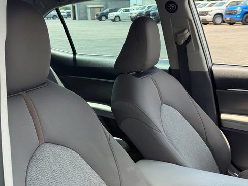 Used 2020 Toyota Camry LE FWD image 25