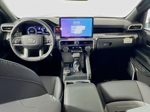 Used 2025 Toyota Tacoma TRD Off-Road image 30