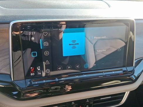 Certified 2025 Volkswagen Atlas SE image 22