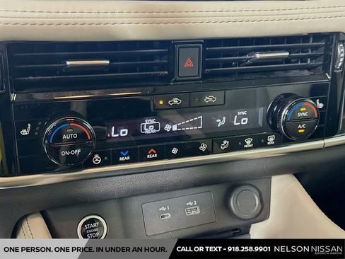Certified 2023 Nissan Rogue SL w/ SL Premium Package FWD image 16