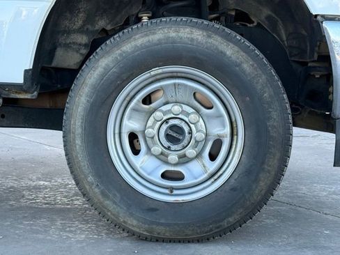 Used 2017 Ford F350 XL image 7