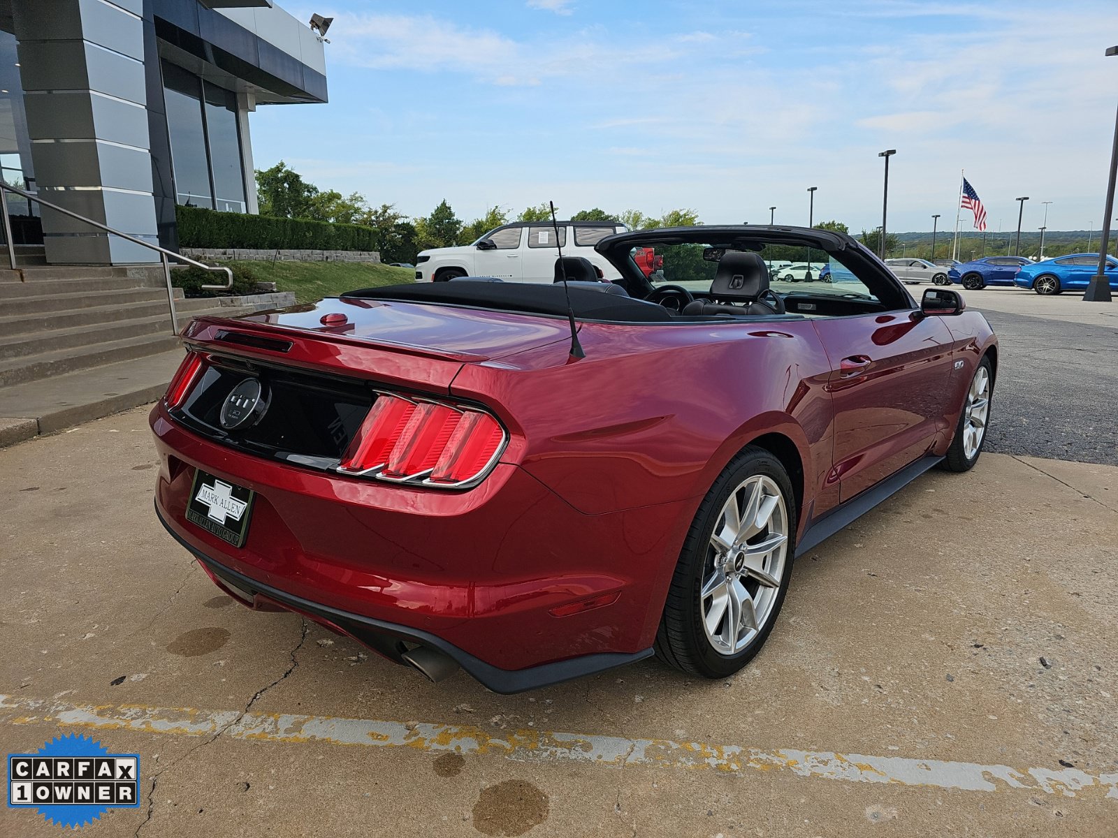 Used 2015 Ford Mustang GT Premium w/ Equipment Group 401A RWD image 4