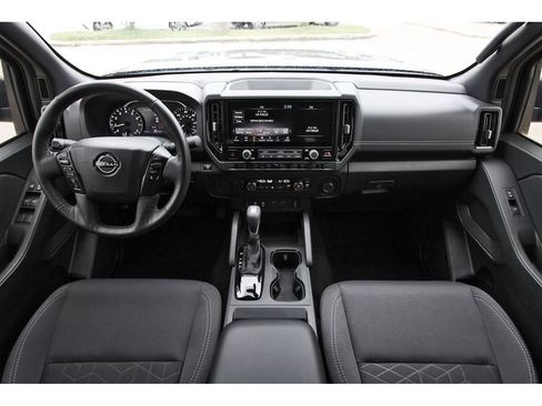 Used 2026 Nissan Frontier SV w/ SV Convenience Package RWD image 8