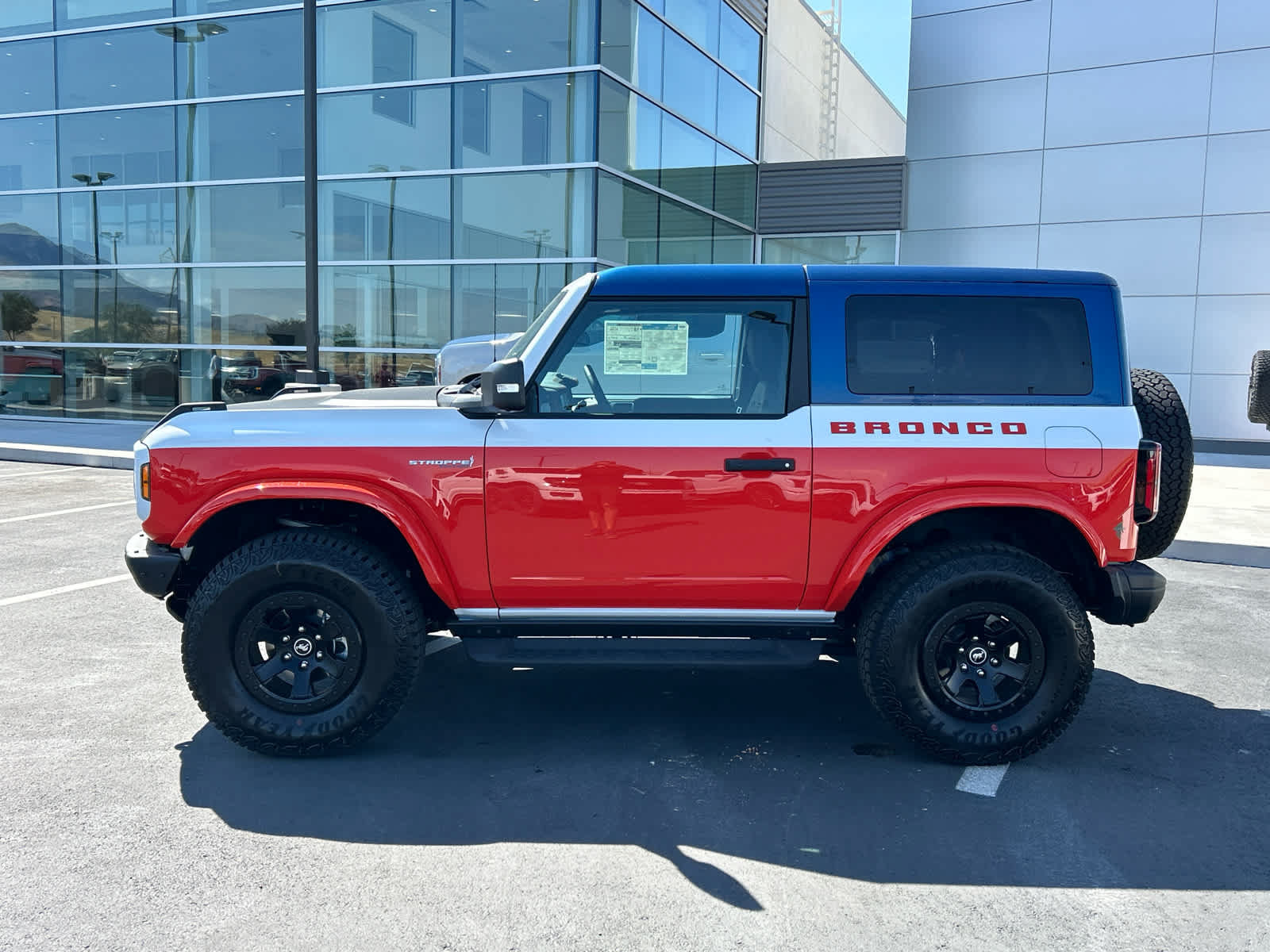 Used 2025 Ford Bronco Stroppe Edition AWD/4WD image 11