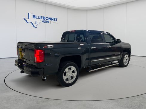Used 2018 Chevrolet Silverado 1500 LTZ Z71 w/ LTZ Plus Package AWD/4WD image 5
