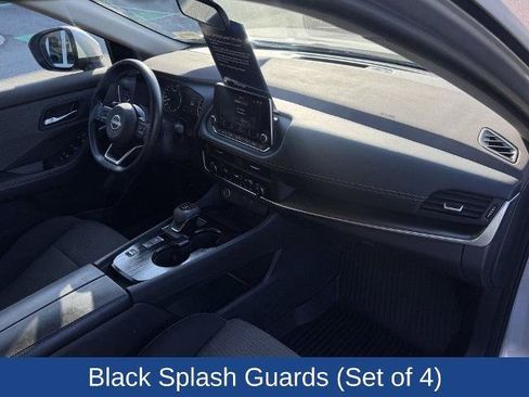 Used 2023 Nissan Rogue SV FWD image 19