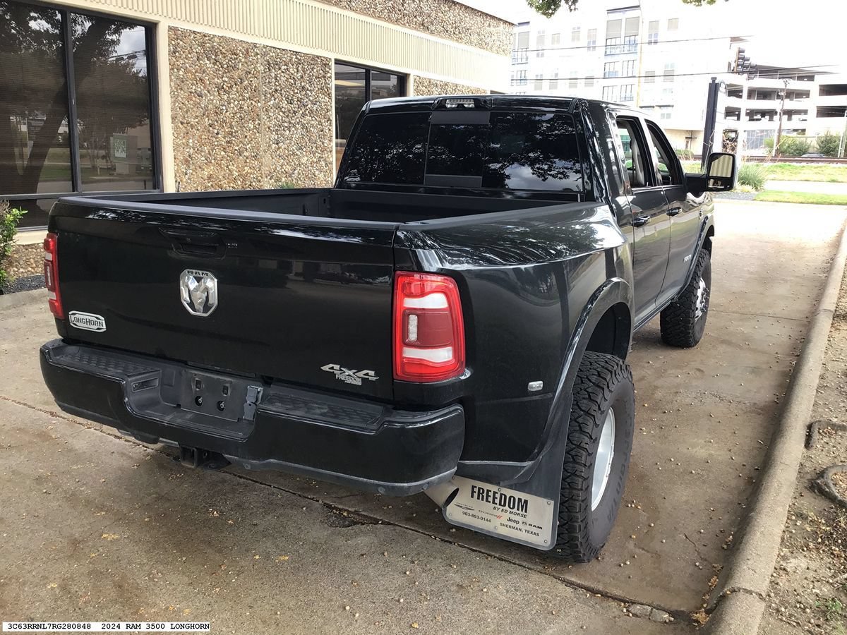Used 2024 RAM 3500 Limited w/ Towing Technology Group AWD/4WD image 6
