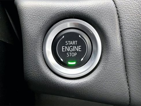 Used 2024 Chevrolet Tahoe Premier image 23