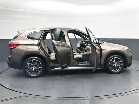 Used 2020 BMW X1 xDrive28i w/ Premium Package AWD/4WD image 33