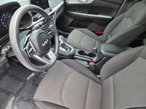 Certified 2023 Kia Forte LXS FWD image 18