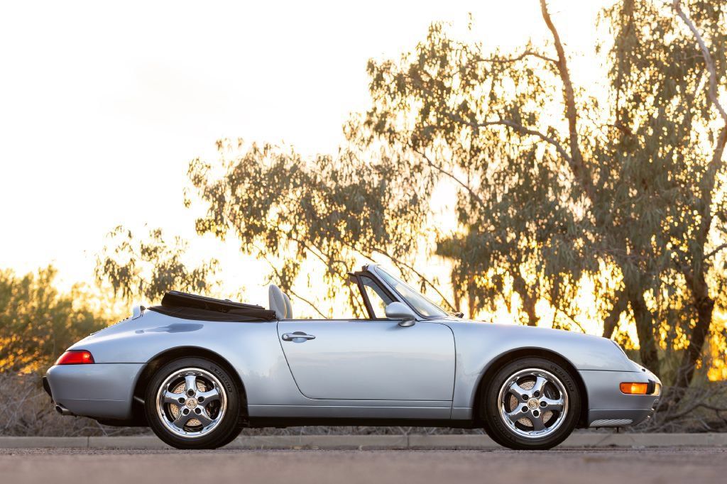 Used 1995 Porsche 911 Cabriolet image 21