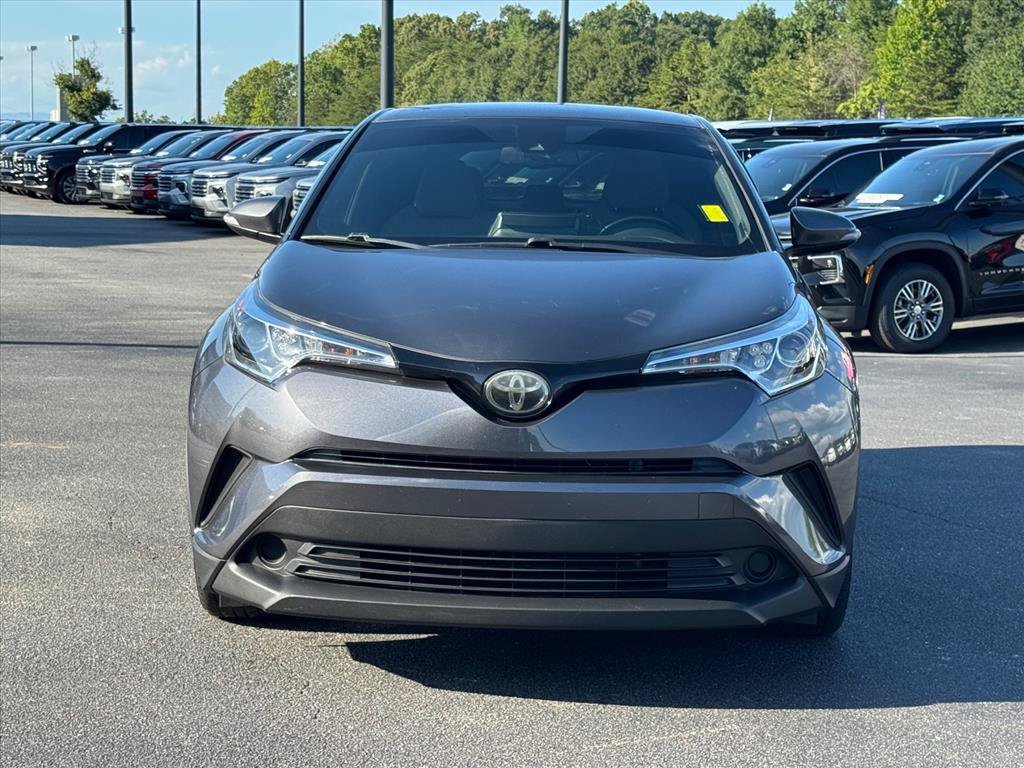 Used 2019 Toyota C-HR XLE FWD image 8