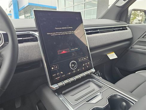 New 2026 GMC Sierra EV Elevation image 18