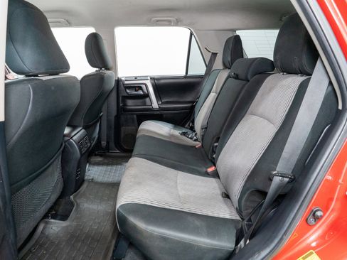 Used 2016 Toyota 4Runner SR5 image 30