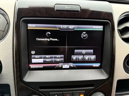 Used 2014 Ford F150 Platinum image 18