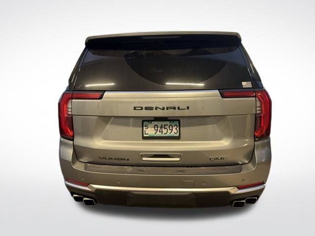 Used 2026 GMC Yukon Denali w/ Denali Reserve Package AWD/4WD image 7