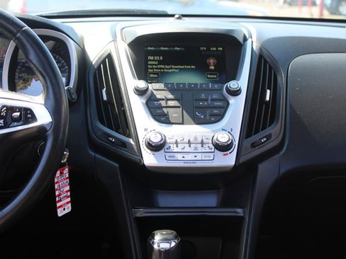 Used 2016 Chevrolet Equinox LTZ w/ Enhanced Convenience Package FWD image 10